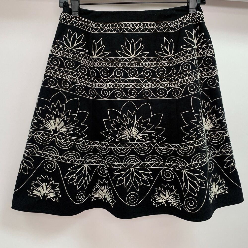Talbots Women's Skirt 2 Petite 2P Black Ivory Embroidered Floral A-Line